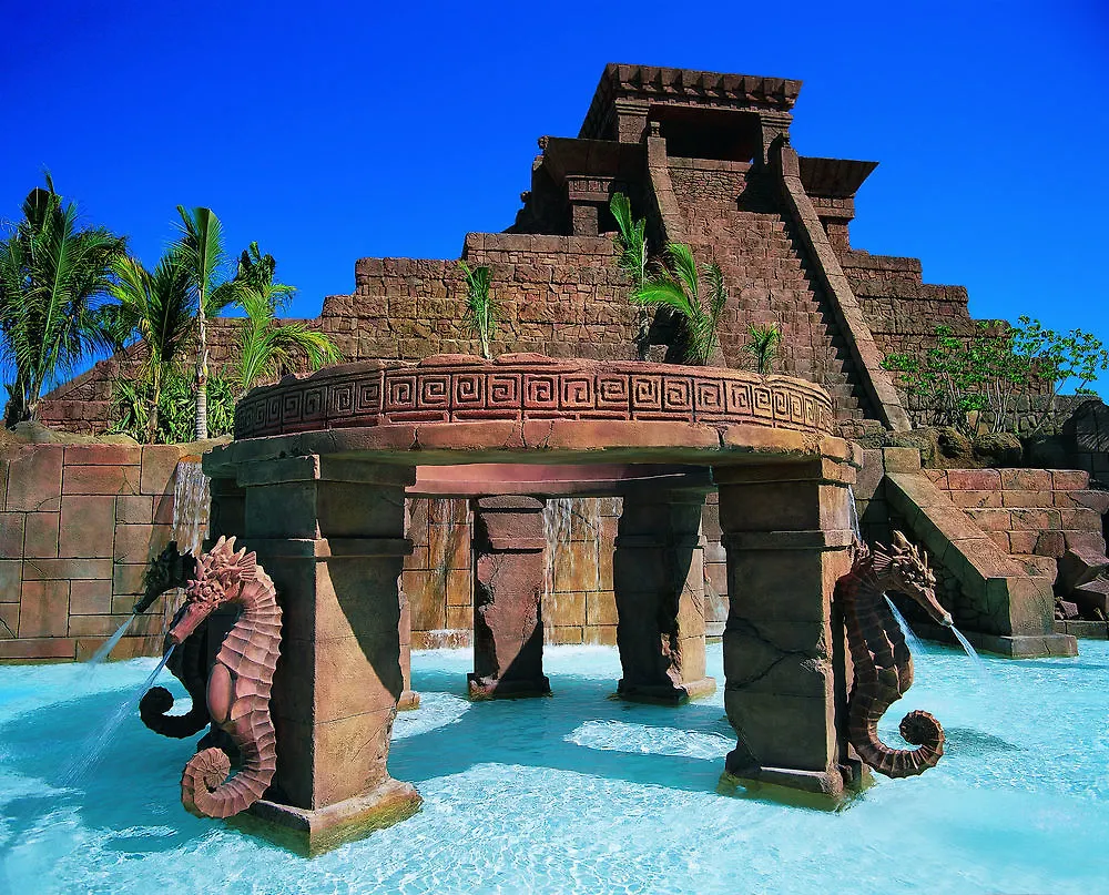 The Royal At Atlantis Otel Creek Village
